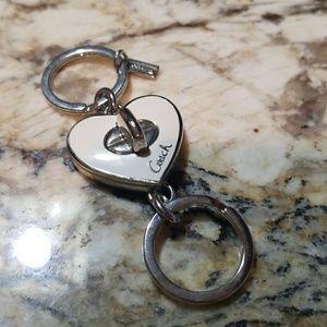 Coach heart turnlock valet key ring